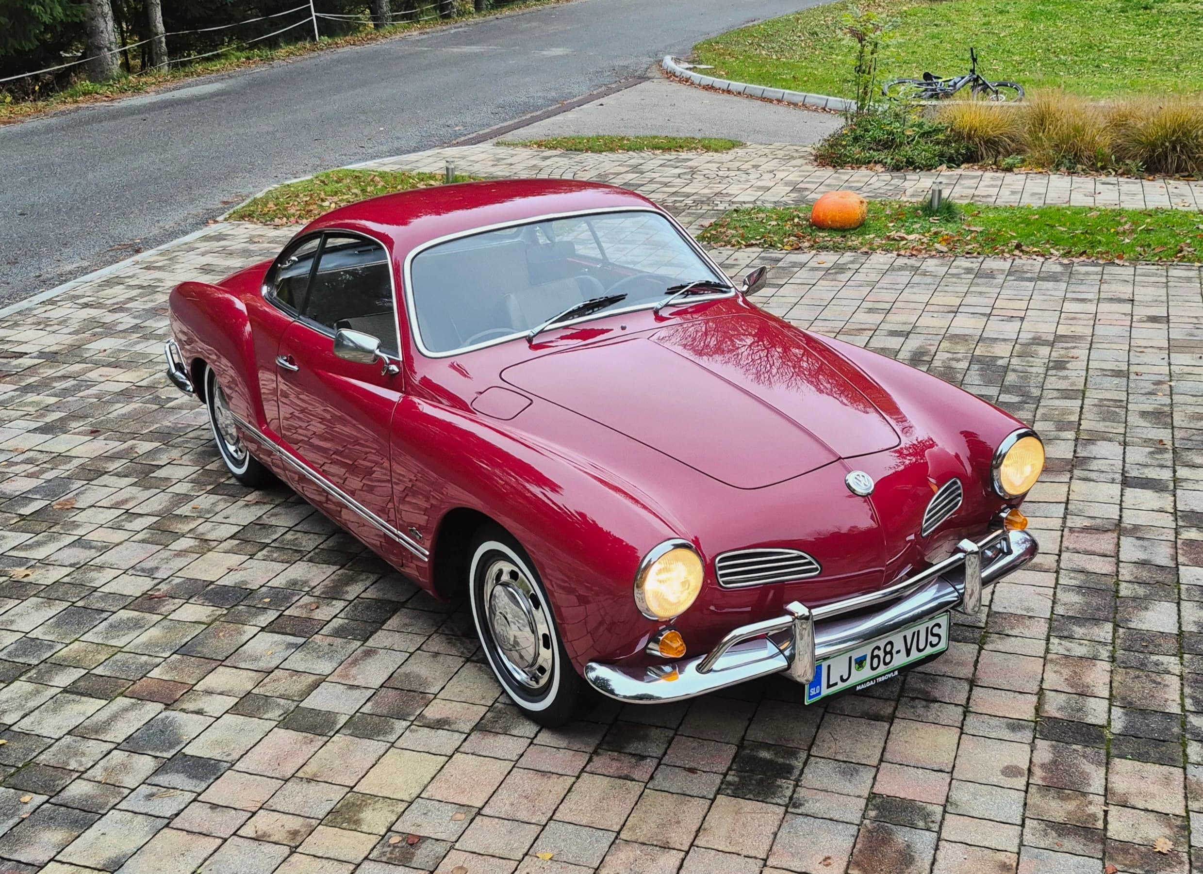 VW Karmann Ghia